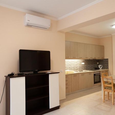 Tsoutsis Apartments Marantochori ภายนอก รูปภาพ