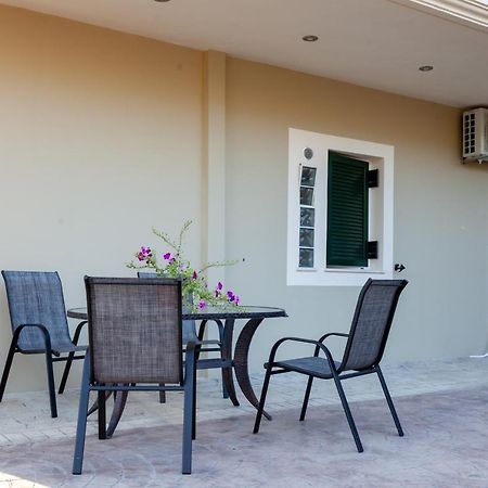 Tsoutsis Apartments Marantochori ภายนอก รูปภาพ