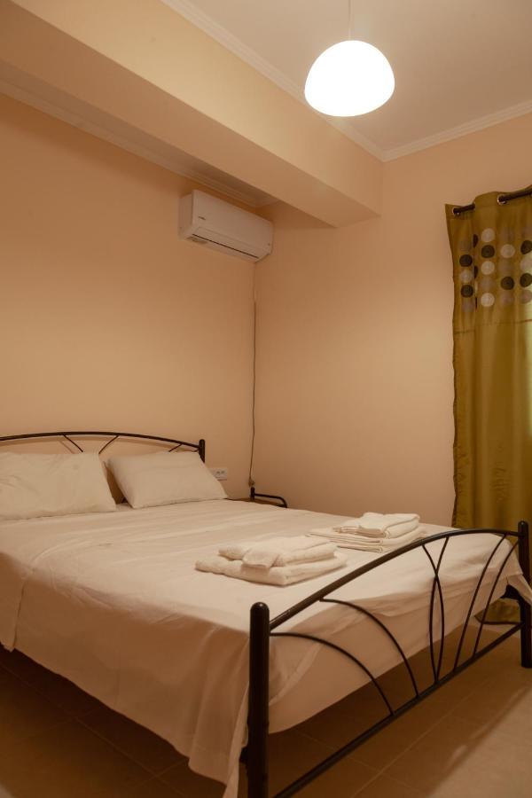 Tsoutsis Apartments Marantochori ห้อง รูปภาพ